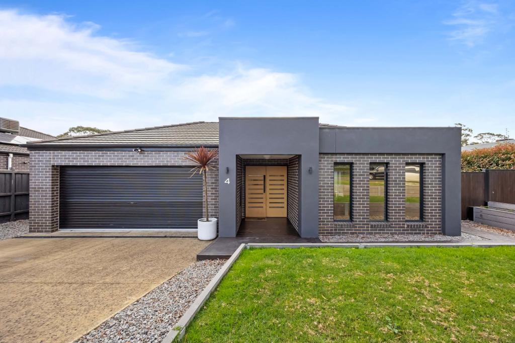 4 Whistler Cl, Brown Hill, VIC 3350