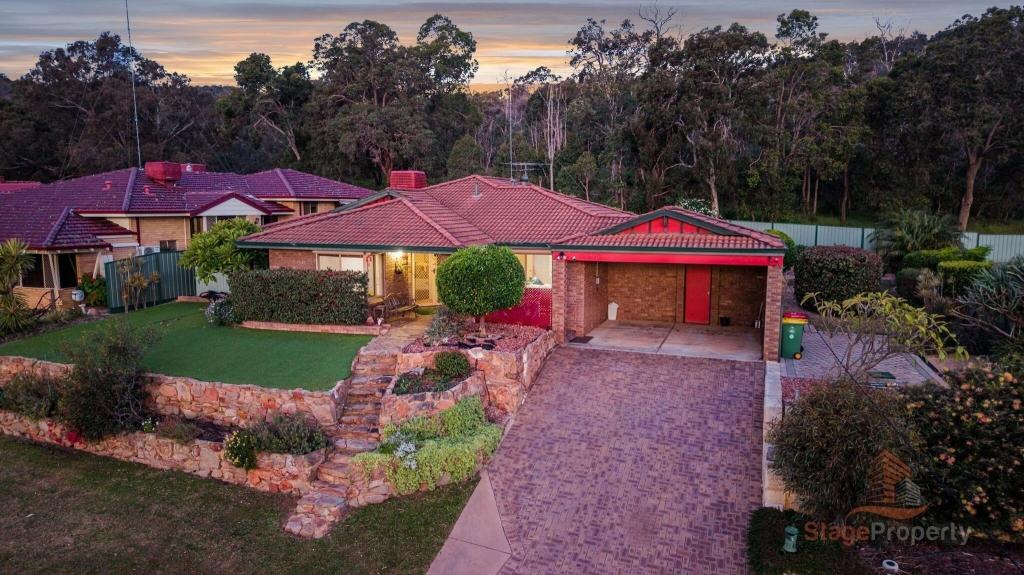 33 Taronga Dr, Kelmscott, WA 6111