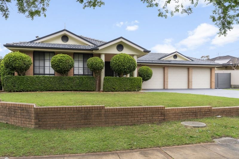 7 Mountain View Dr, Woongarrah, NSW 2259