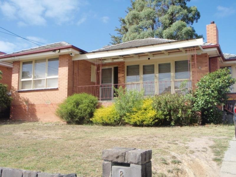 8 SARTORI ST, BURWOOD EAST, VIC 3151