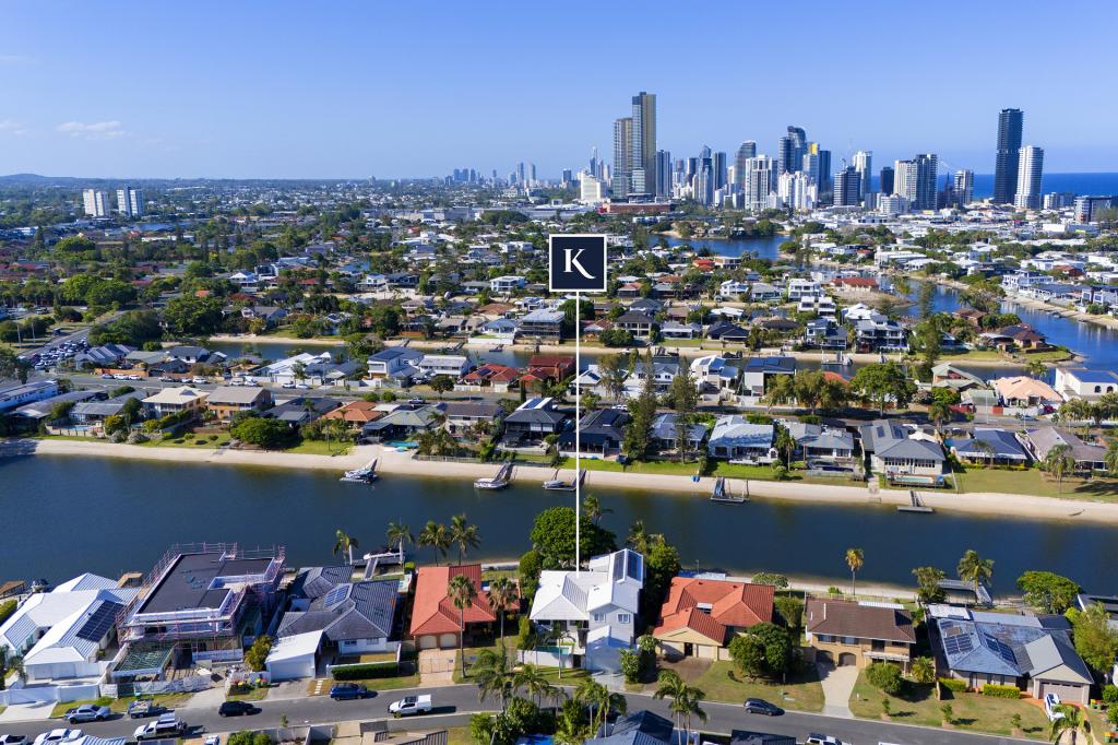 18 WEATHERLY AVE, MERMAID WATERS, QLD 4218