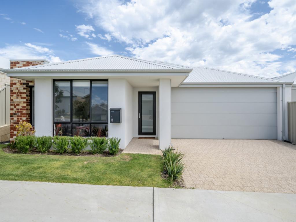 18 Gardenia St, Alkimos, WA 6038