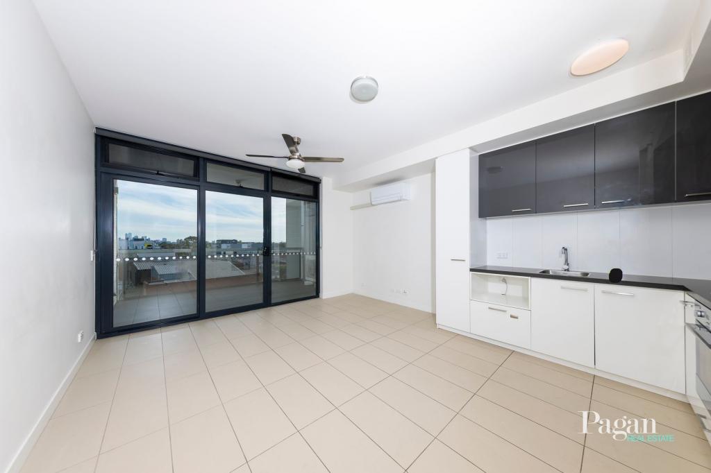 313/14-20 NICHOLSON ST, COBURG, VIC 3058