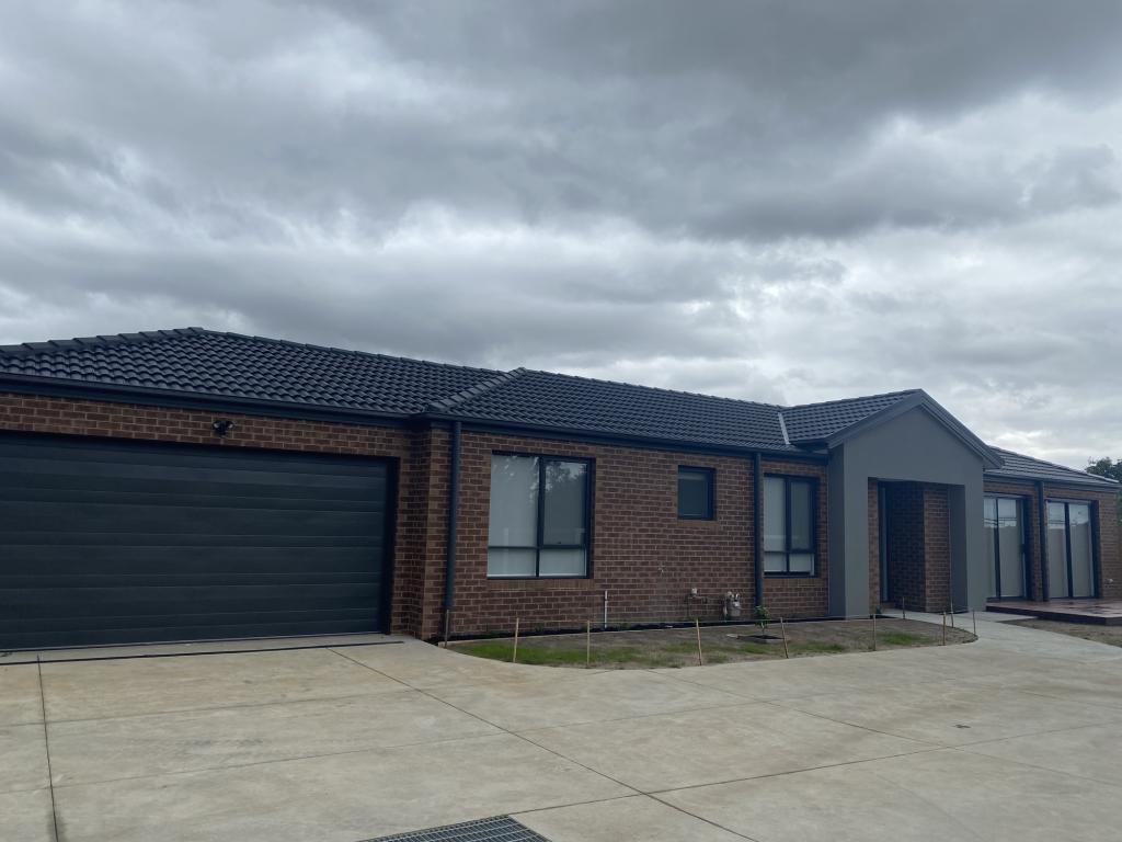 4/106 Clairmont Ave, Cranbourne, VIC 3977