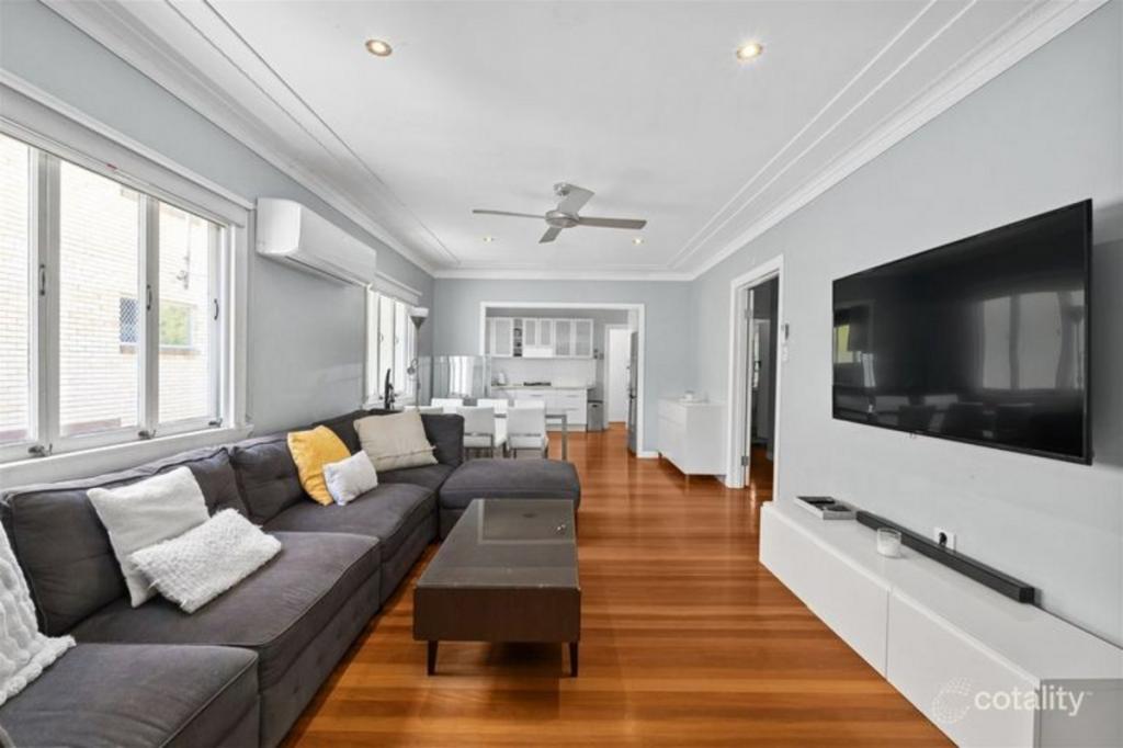 68 Marquis St, Greenslopes, QLD 4120