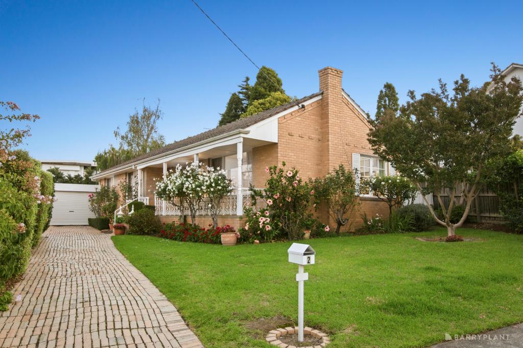 2 Winston Dr, Doncaster, VIC 3108