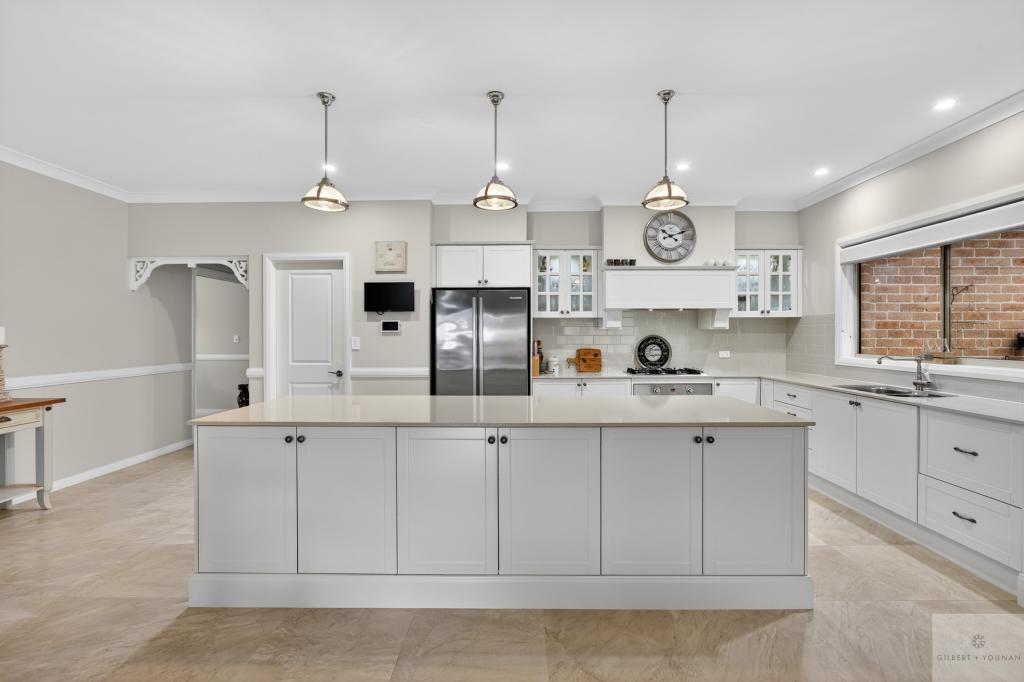10 Ritchie St, Cobbitty, NSW 2570