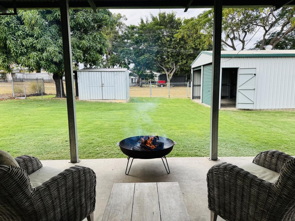 16 Lawrence St, Moranbah, QLD 4744