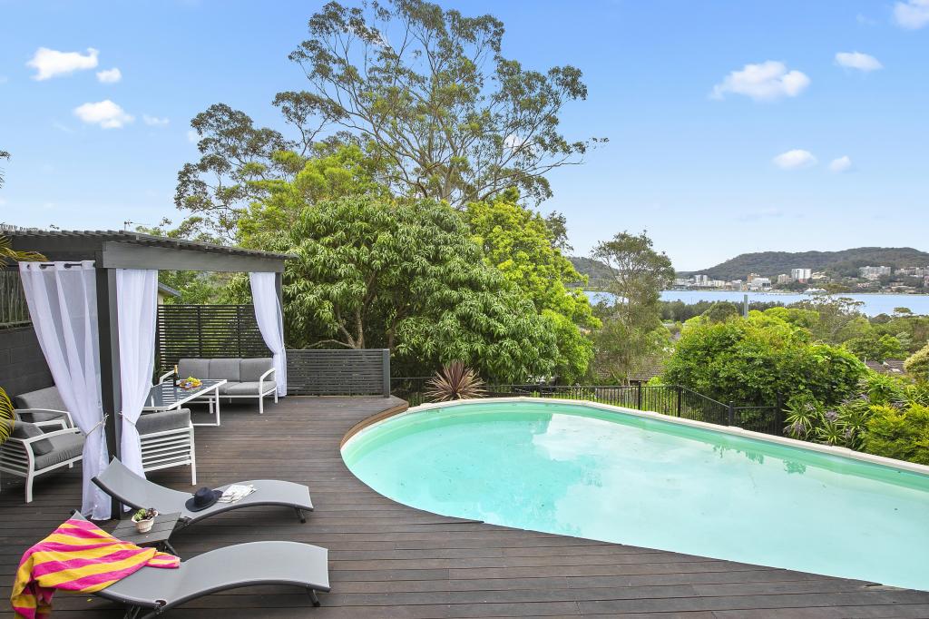 17 Penang St, Point Clare, NSW 2250