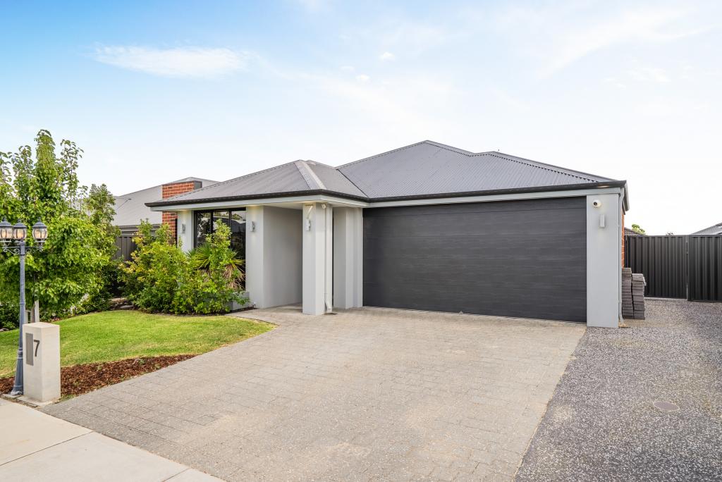 7 Ranworth St, Aveley, WA 6069