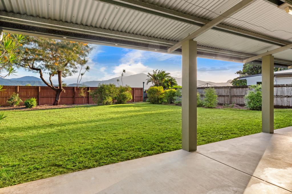 7 Banksia Cl, Holloways Beach, QLD 4878