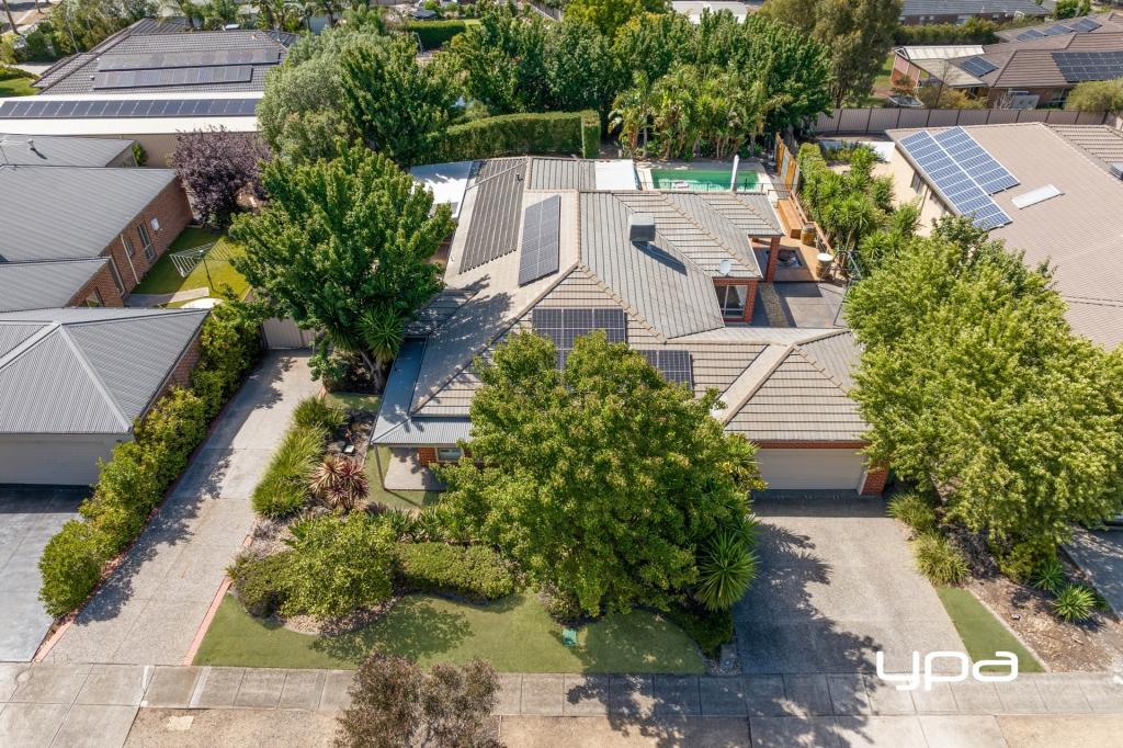 3 Roseberry Ave, Sunbury, VIC 3429