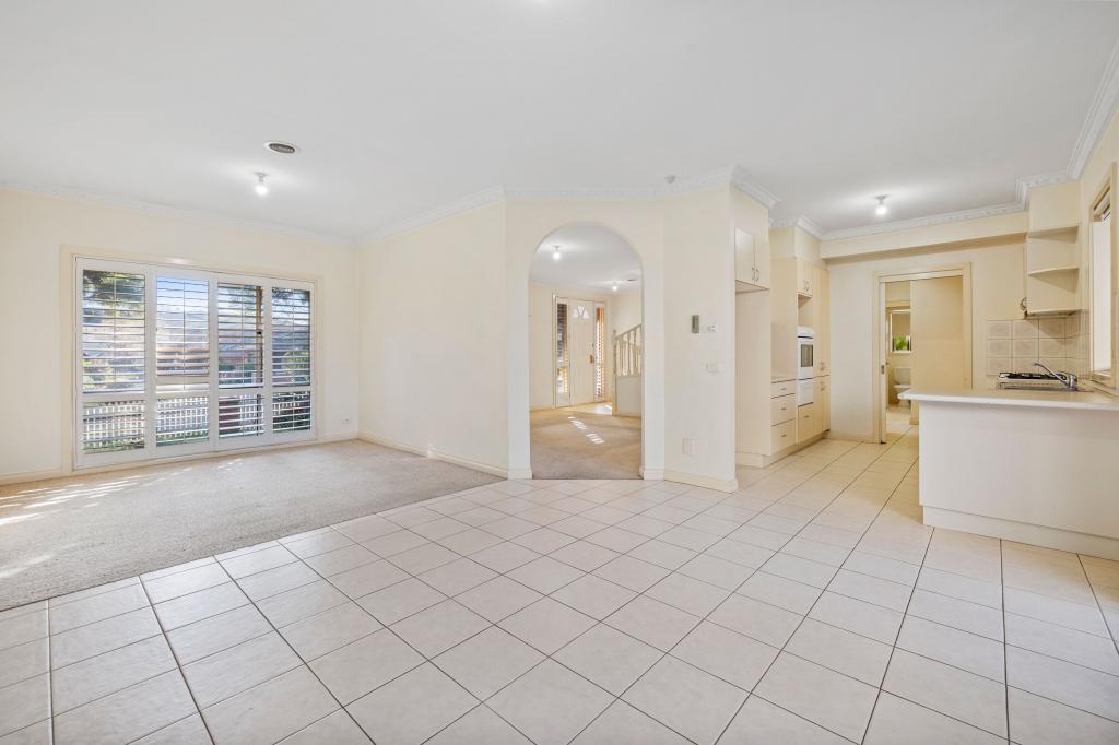 1/12 Beacon St, Glen Waverley, VIC 3150