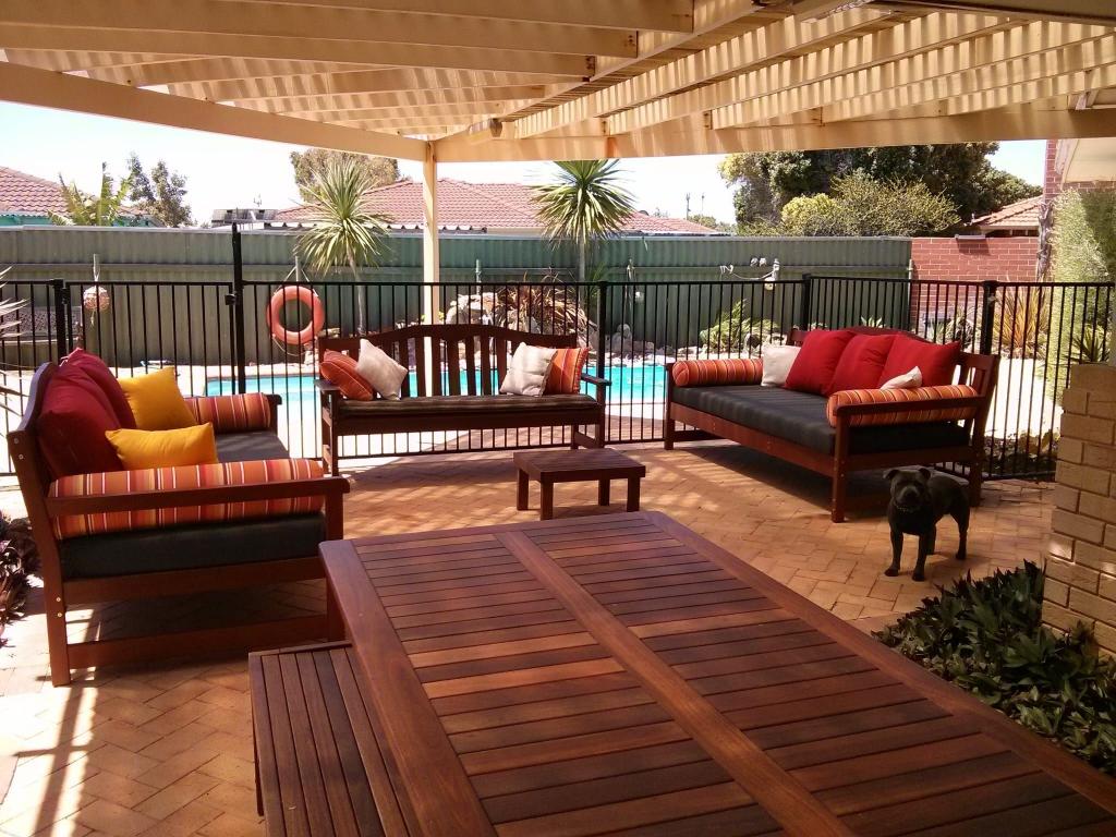 18 Ayres Cres, Lancelin, WA 6044