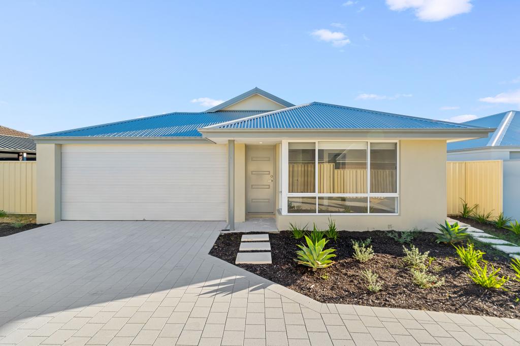 11 Somerset Way, Lakelands, WA 6180