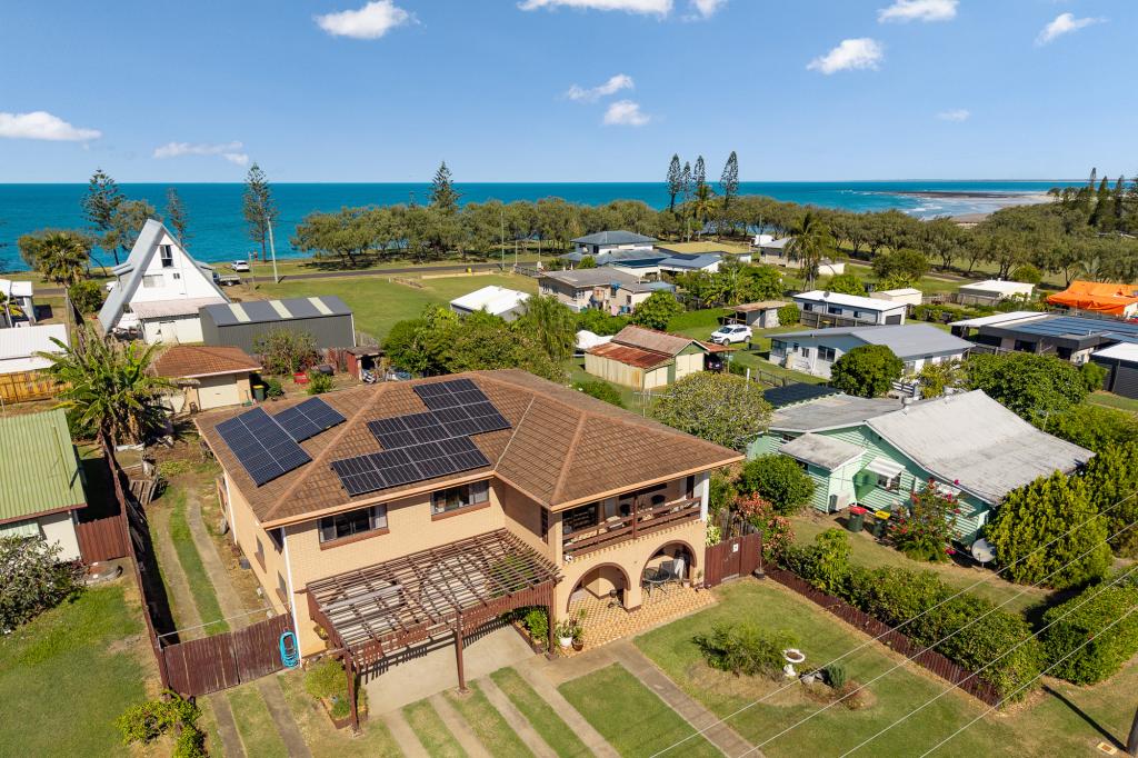 11 Bathurst St, Elliott Heads, QLD 4670