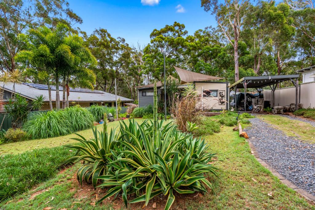 13 Darling St, Russell Island, QLD 4184