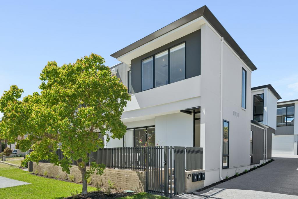 2/47 Telford Cres, Stirling, WA 6021