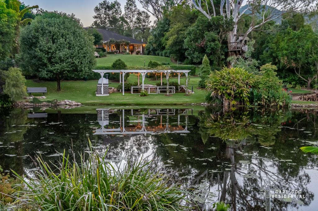 6 Haigh Cres, Samford Valley, QLD 4520