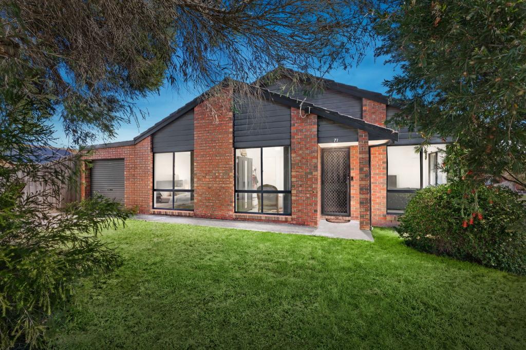 71 PINDARI AVE, MILL PARK, VIC 3082