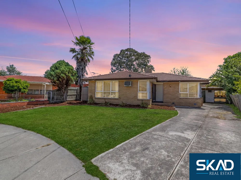 7 ALMOND CT, THOMASTOWN, VIC 3074