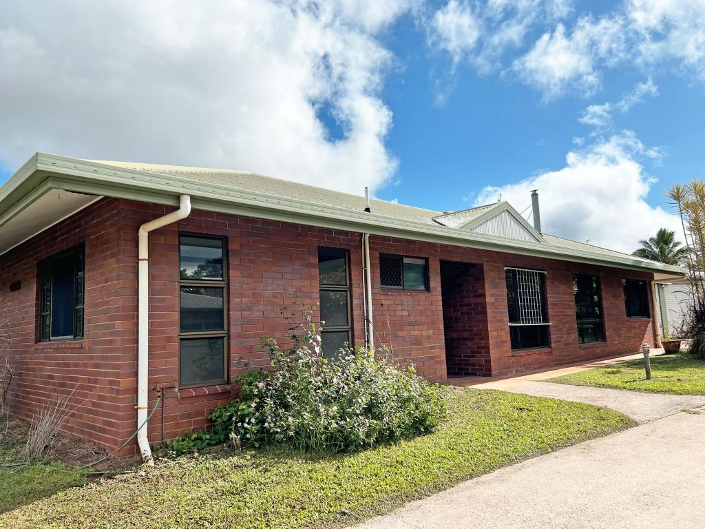 26 Crisp Cl, Atherton, QLD 4883