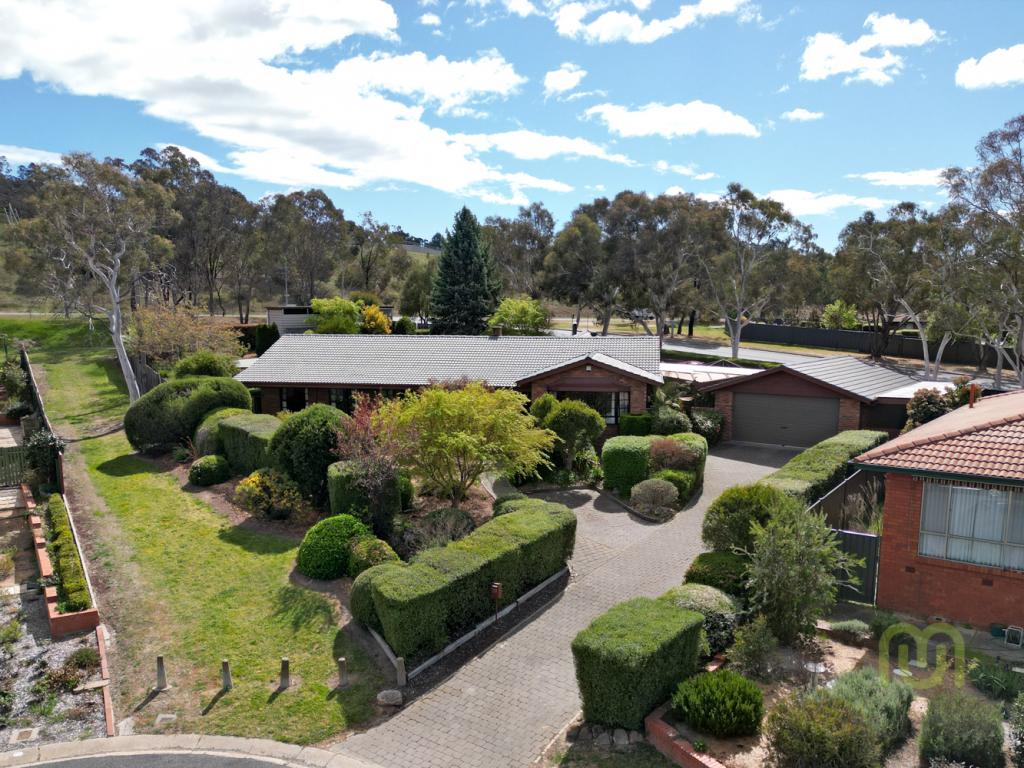 32 Mclarty Ct, Kambah, ACT 2902