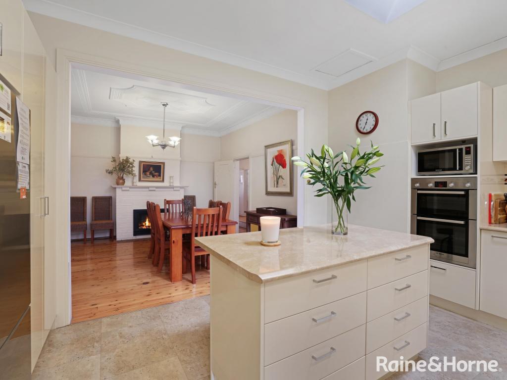 158a Rocket St, Bathurst, NSW 2795
