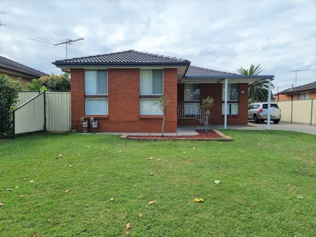 10 DICKENS RD, WETHERILL PARK, NSW 2164