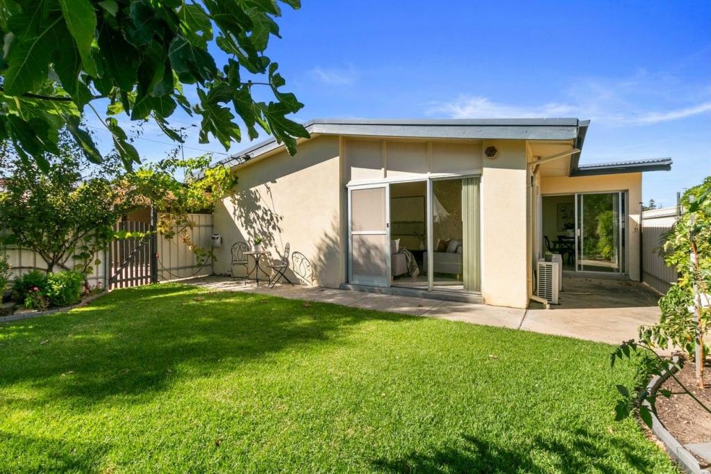 1/4 SALTASH AVE, CHRISTIES BEACH, SA 5165