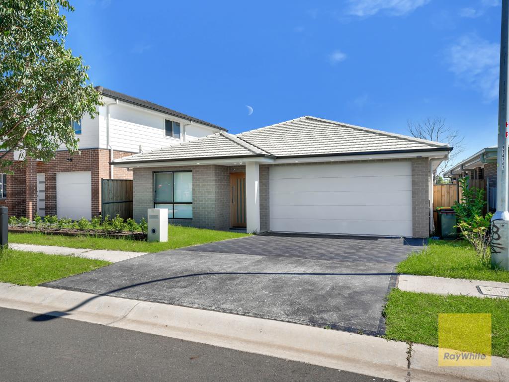 11 Castleton Cres, Airds, NSW 2560