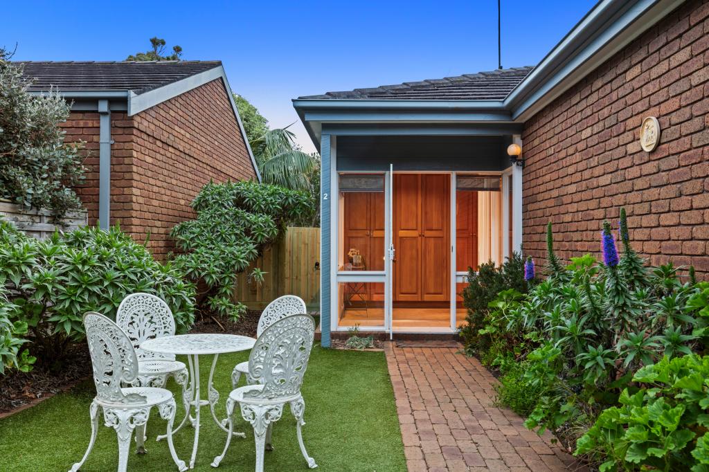 2/26 GROVE RD, BARWON HEADS, VIC 3227