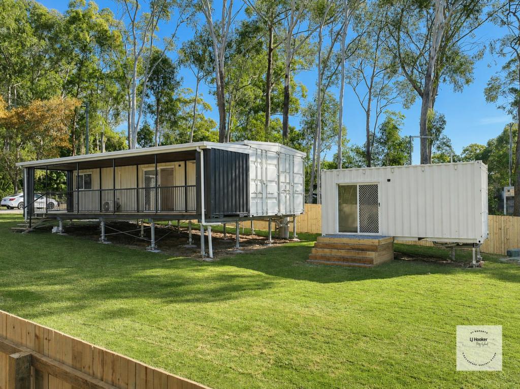 13 SAPPHIRE ST, RUSSELL ISLAND, QLD 4184