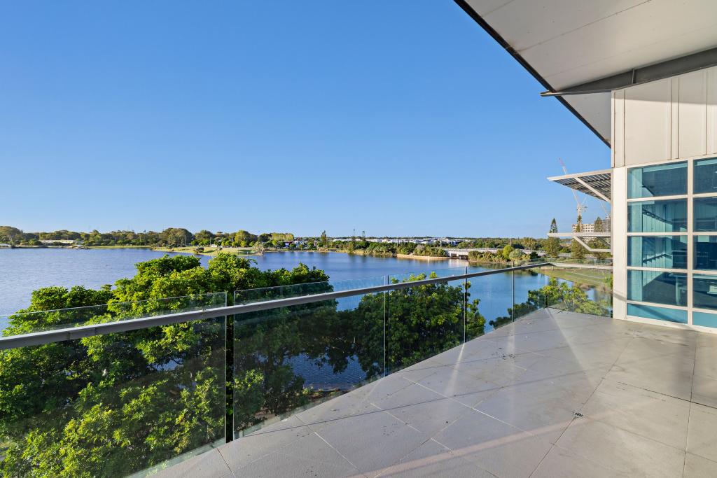 8/10 Lake Kawana Bvd, Bokarina, QLD 4575