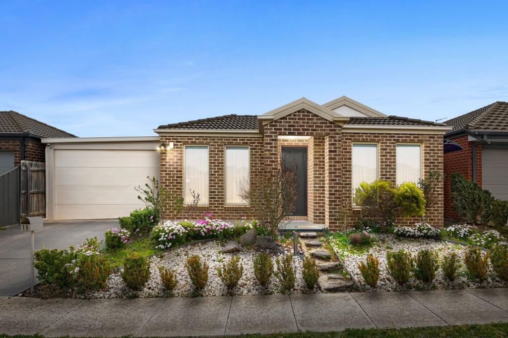 15 DUCANE ST, WYNDHAM VALE, VIC 3024