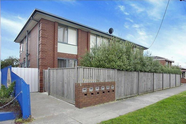 3/3-5 West Fyans St, Newtown, VIC 3220