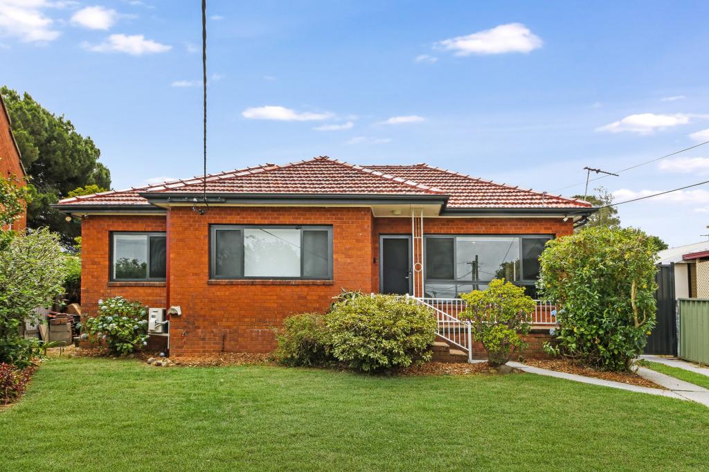 6 Comber Cres, Pendle Hill, NSW 2145