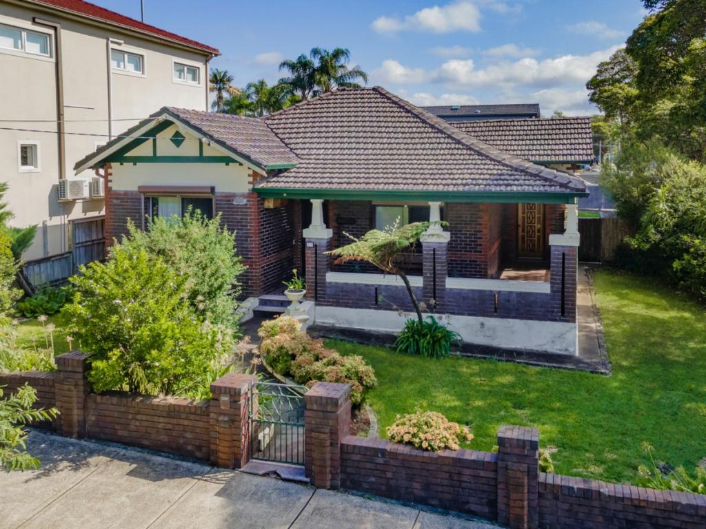 48 Russell St, Russell Lea, NSW 2046