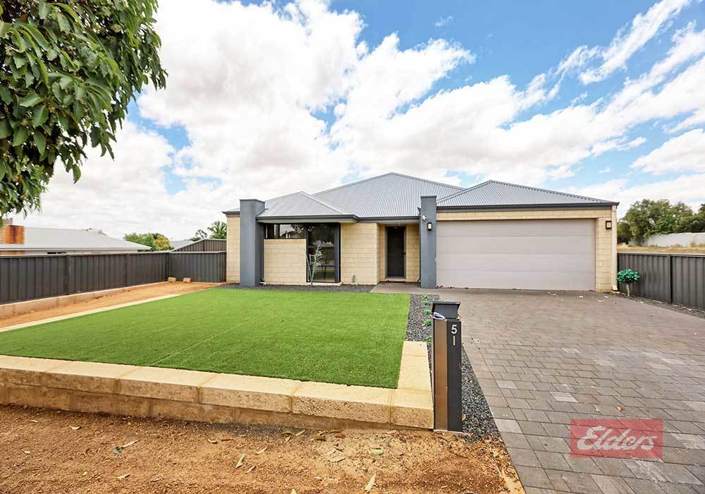 51 DONEY ST, NARROGIN, WA 6312