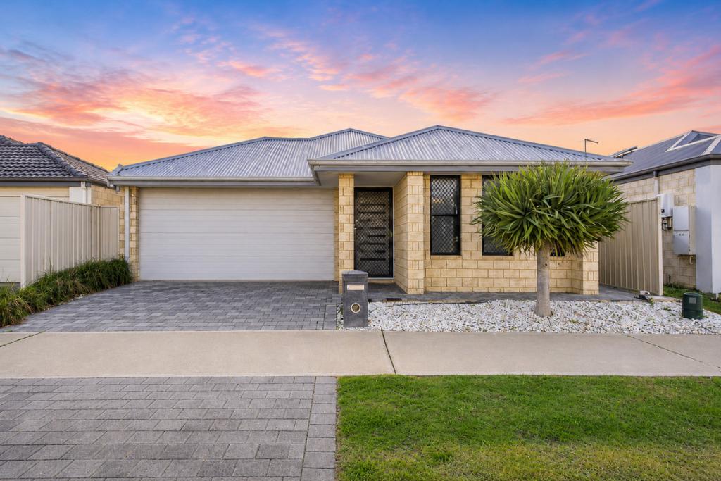 41 Sharperton Mndr, Dudley Park, WA 6210