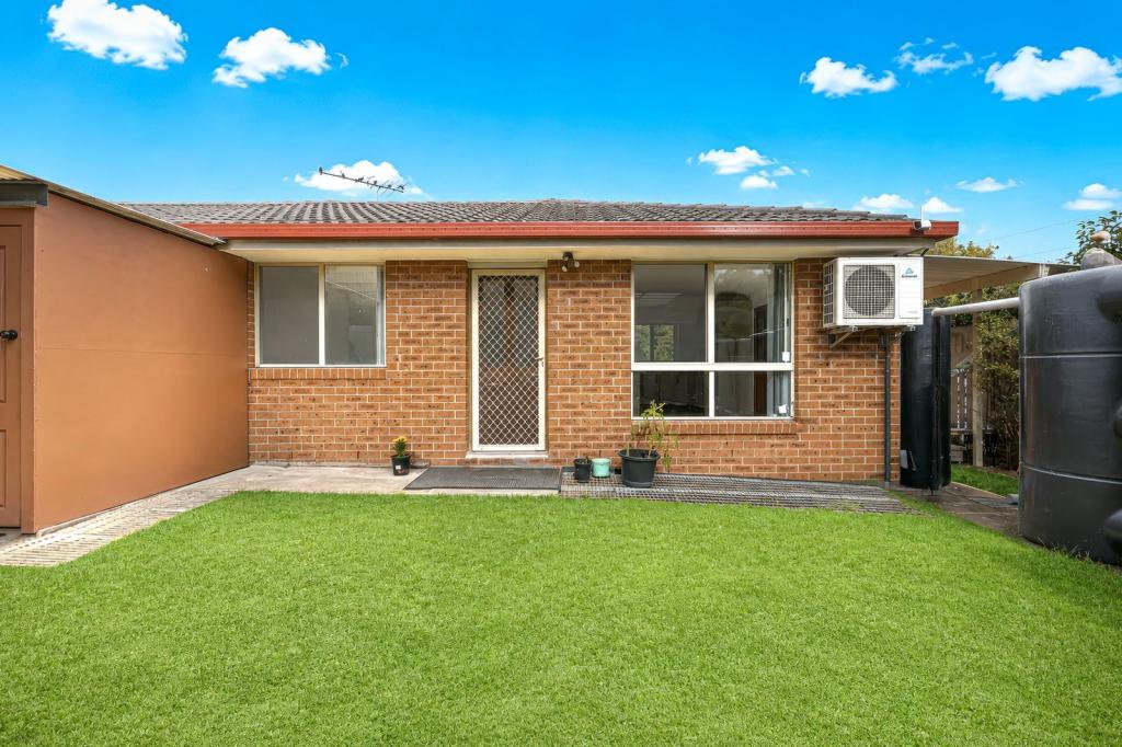 42a Whitsundays Cct, Green Valley, NSW 2168