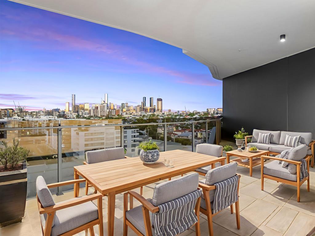 10902/41 TONDARA LANE, WEST END, QLD 4101