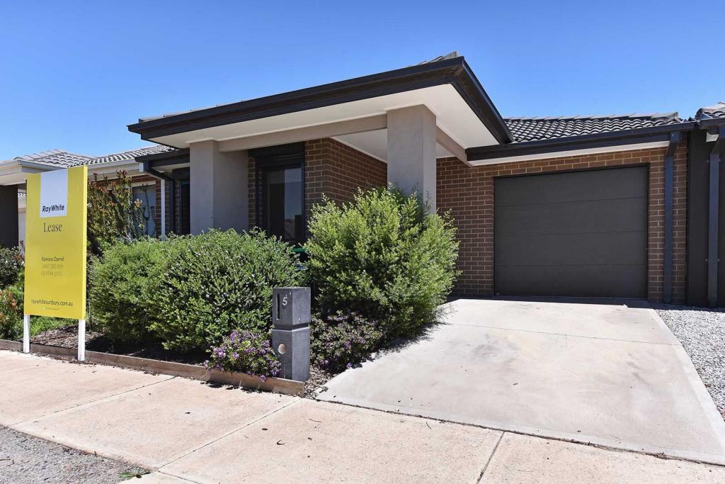 5 Miandad St, Rockbank, VIC 3335