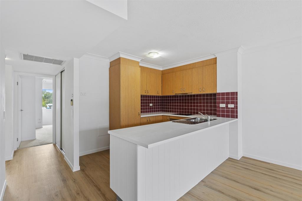 808/33 Clark St, Biggera Waters, QLD 4216