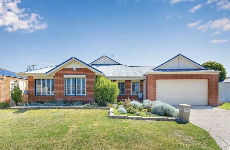 17 Antibes Ct, Mindarie, WA 6030