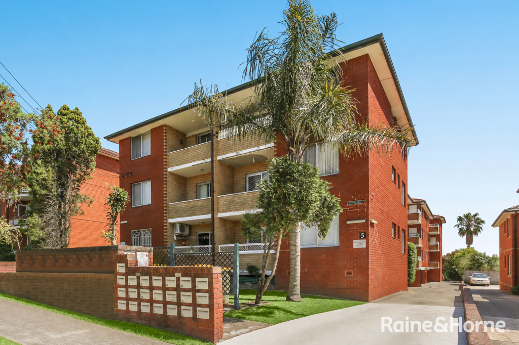 21/5 Phillip St, Roselands, NSW 2196