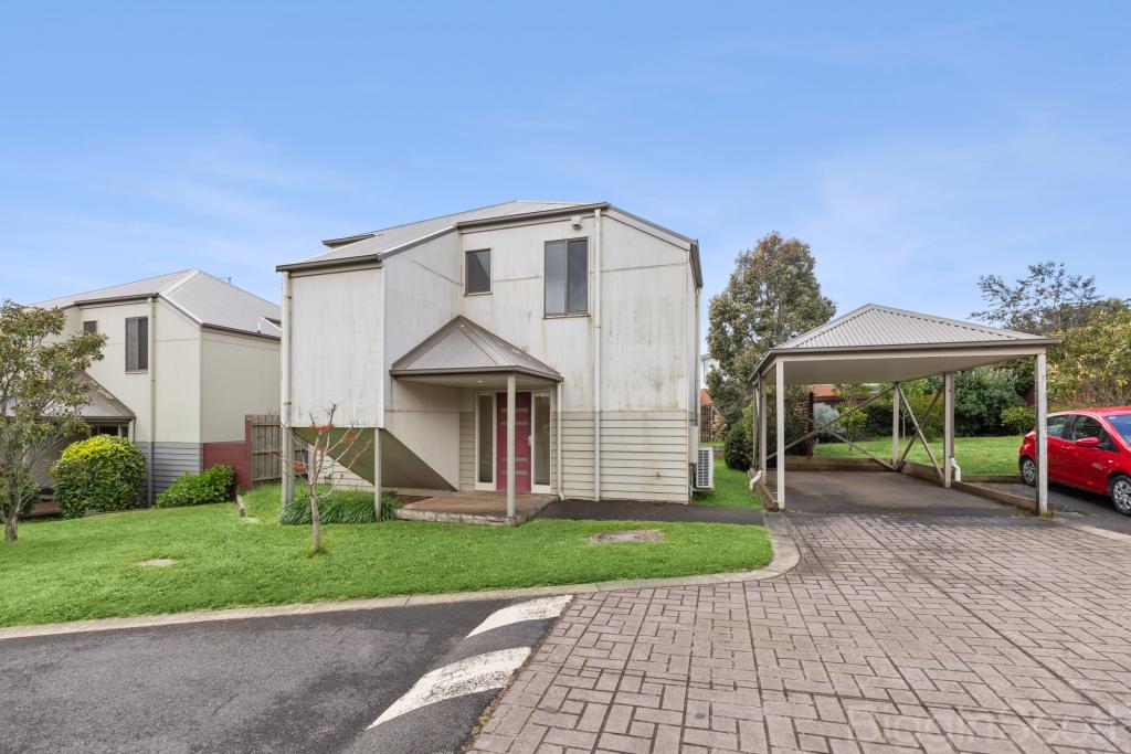 5/34 SMITH ST, DAYLESFORD, VIC 3460