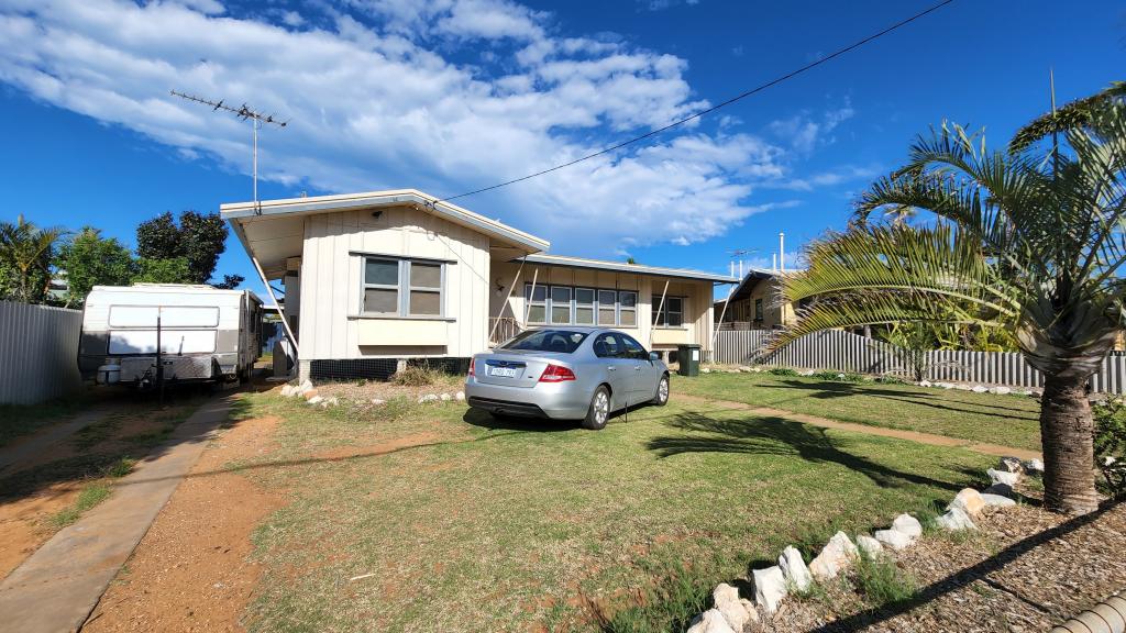 24 Crowther St, South Carnarvon, WA 6701