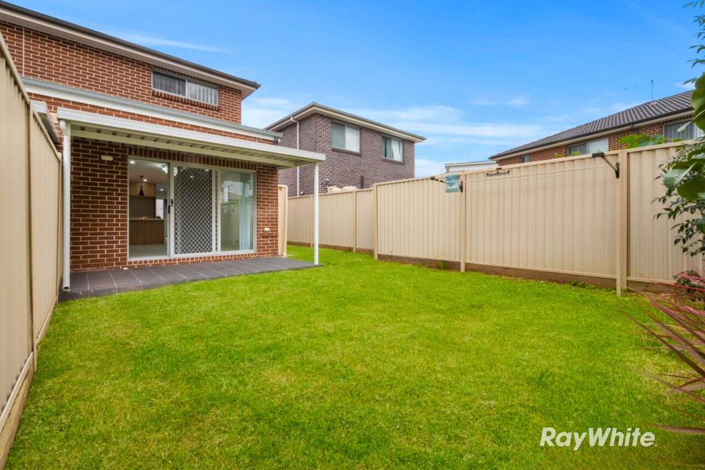 8 Playford Gld, Quakers Hill, NSW 2763