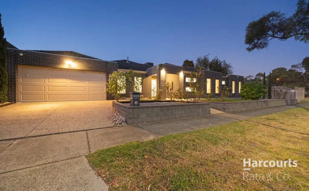 4 Deakin Gr, Burnside Heights, VIC 3023